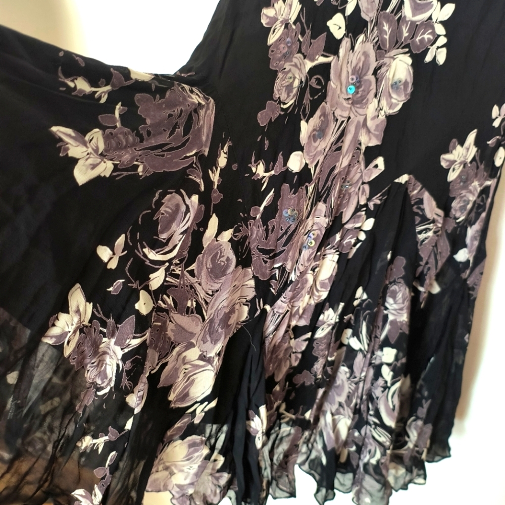 Flowy trumpet skirt - Size M/L